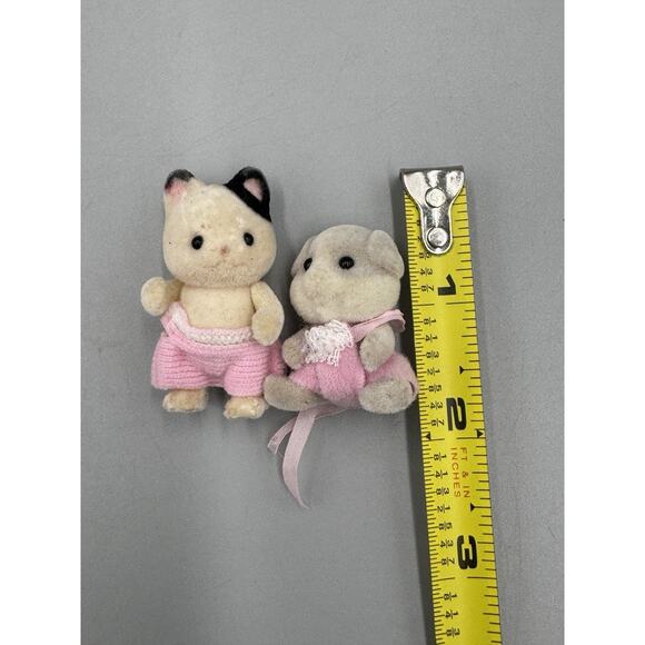 Sylvanian Families Crib W/ Set Of Calico Critters & 2 Chairs READ DETAILS - Picture 3 of 13